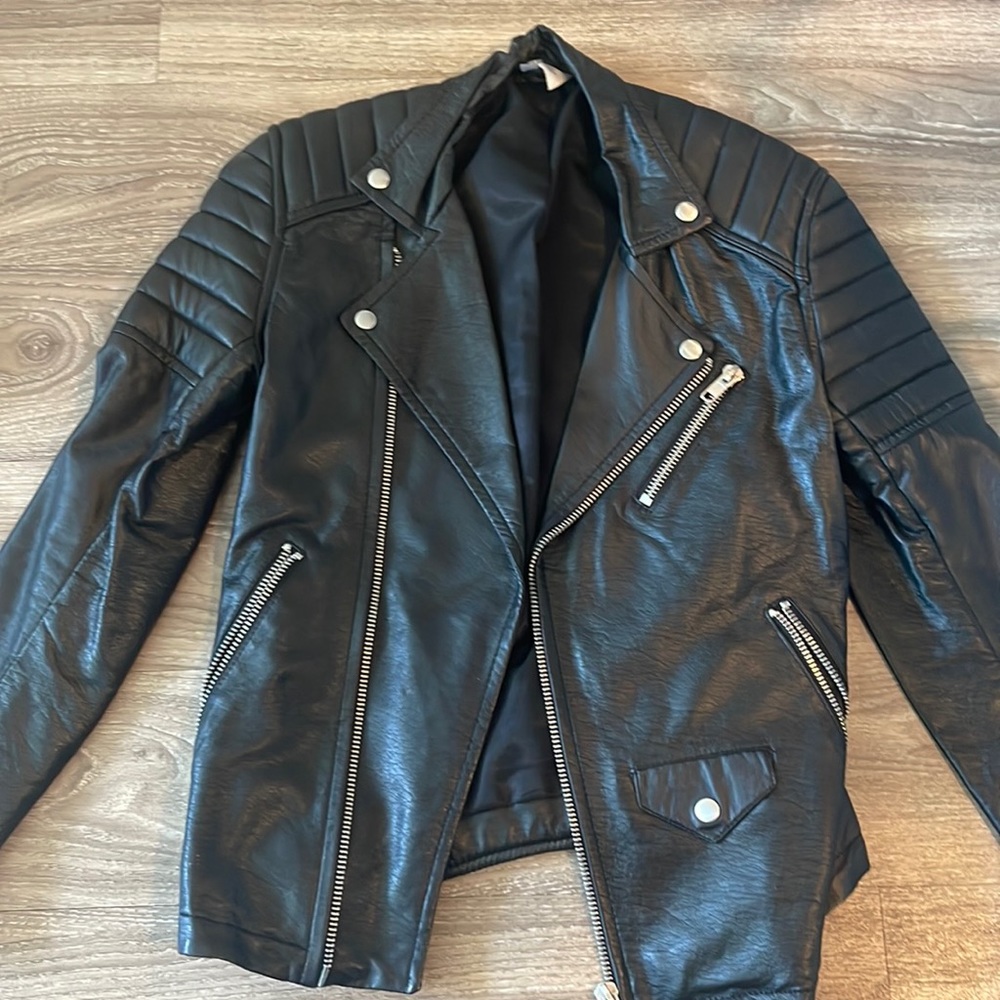 H&M leather inspired motorcycle jacket in woman’s size XS